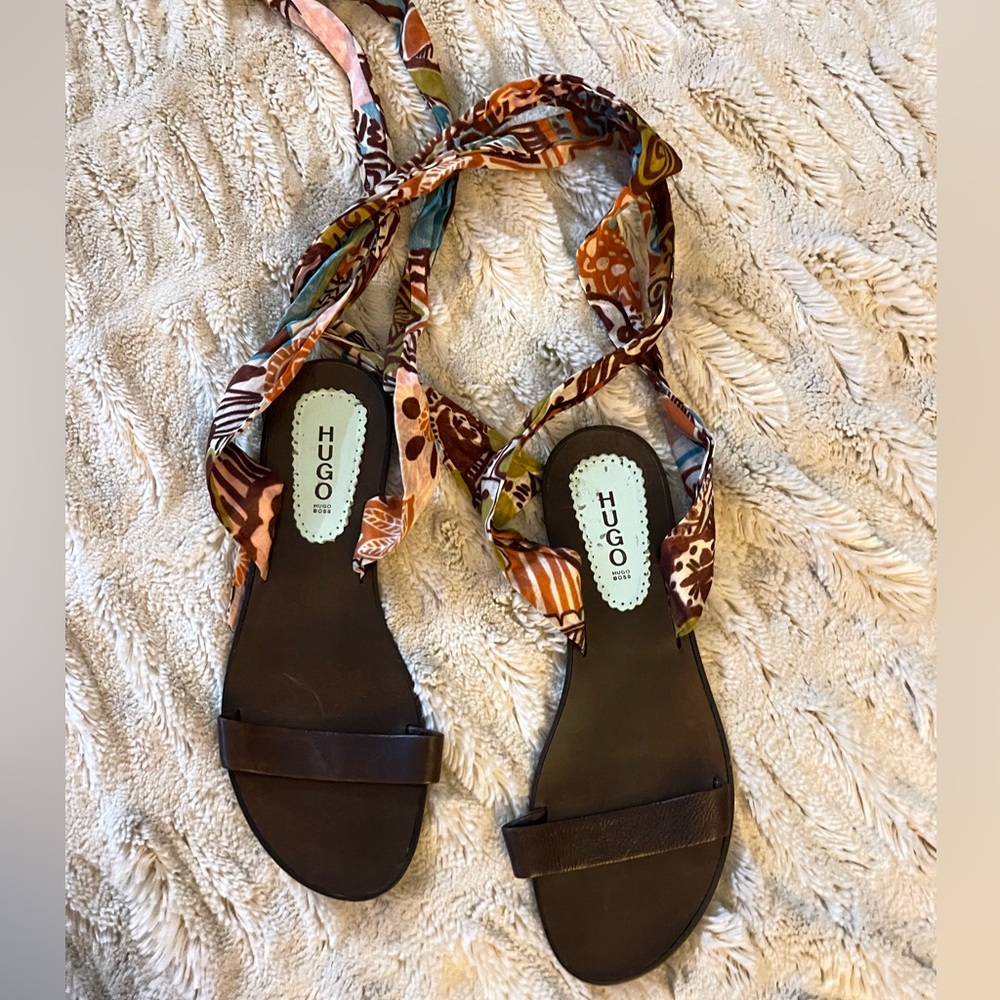 HUGO BOSS WRAP UP SANDALS. - Picture 2 of 8